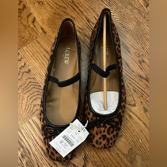 J. Crew Leopard Print Mary Jane Ballet Flats Size 9 NWT - Picture 2 of 6